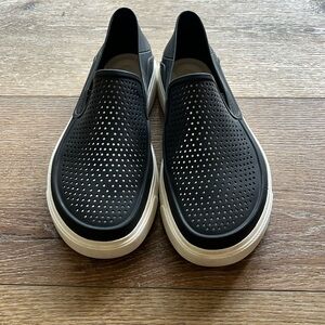 CROCS Men's "Citilane Roka" Black Slip-on Shoes ~ 9
